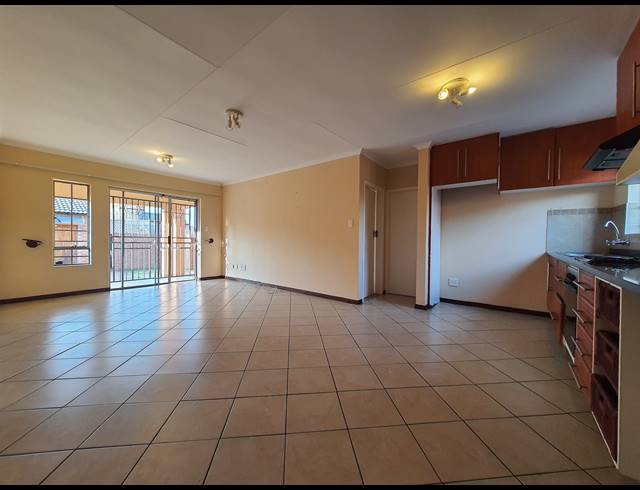 3 BEDROOM SIMPLEX TO LET IN NOORDWYK